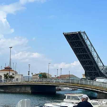 Pour 4 Face A La Avec Parking Prive, A - Fr-1-338-619 Apartment